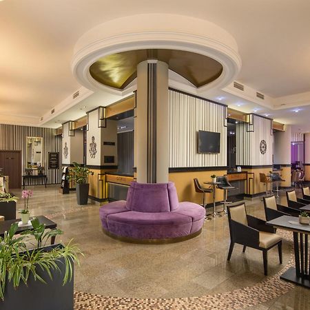 Grand Hotel Glorius Mako Exterior photo